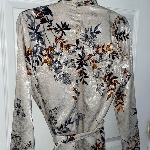 Dynamite Printed Robe/Cardigan - Picture 5 of 7